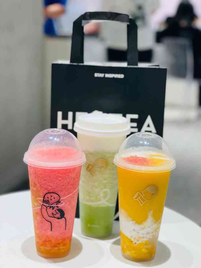 喜茶入驻沈阳这么久一直怕人多排队没有去打卡今天去万象汇溜达看人