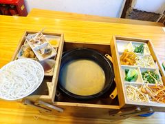 -勺子米线·云南传统小吃市集(四方街店)