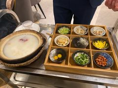 -虾饺妹·粤式茶餐厅(荟聚店)