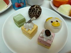 -朗丽兹自助餐厅