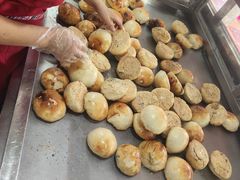 -玉龙喀什有名爱可德木烤包子