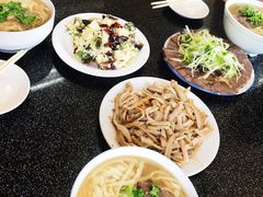 -十二忠手拉面(五福店)