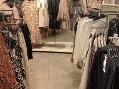 -H&M(天一广场店)