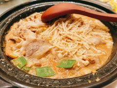 锅仔金菇肥牛-沙龙酒家