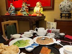 -广州中心皇冠假日酒店·百粤楼