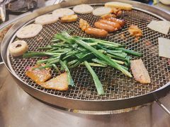 -彝人部落火盆烧烤(原内环足球场店)