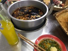 -咏勝锑锅麻辣烫(净居寺路总店)