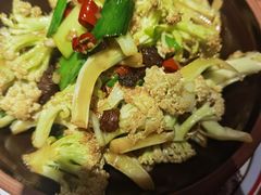 -天山集市(和家乐广场店)