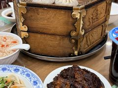 羊肉灌汤小笼包-西安贾三灌汤包·回坊小吃·清真炒菜(北院门总店)