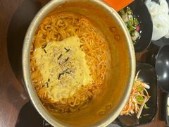 -肉甲韩国木炭烤肉(新壹街1店)