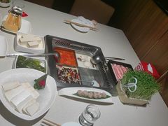 -海底捞火锅鲜切牛肉主题店(长寿路店)