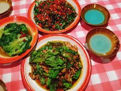 -思博半步颠小酒馆(梦时代店)