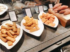-烟台金海岸希尔顿酒店·開自助餐厅