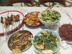 -东北小板凳地摊烧烤(泰来街店)