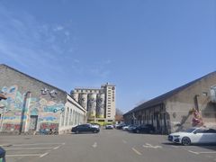 -云间粮仓