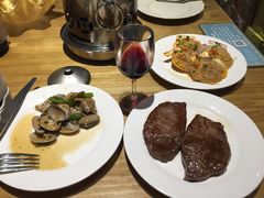 -怡人怡口牛排海鲜自助(飞龙大厦店)