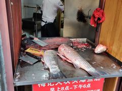 -梅记大块头爆鱼店(乍浦路店)