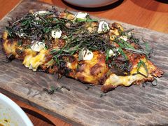 火塘辣牛肉酱烤饼-SHAN山(前滩太古里店)