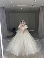 -Renee芮亦婚纱