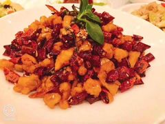 -老船夫婚宴婚庆会馆(延吉路店)