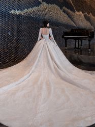 -艾米丽婚纱礼服