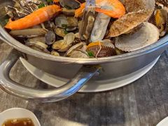 -今鲜源酒店·海鲜锅贴青岛菜(新湛路店)