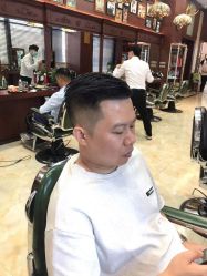 -尼特斯男士发型馆