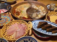 -洱火云南酸菜牛肉火锅(石景山当代商城店)