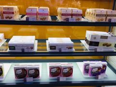面包甜点陈列柜-凯司令西点房(虹桥路站店)