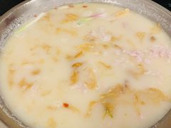 -老来福·非遗酸汤兔(凯旋路店)