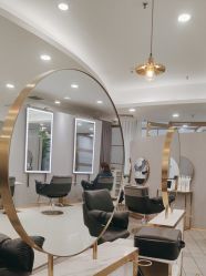 点击看大图 -八佰伴8008星级形象店