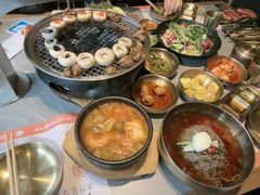 -草家酱蟹炭火烤肉店(珲春南路一店)