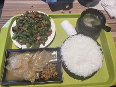 尖椒鸡套饭-秦云老太婆摊摊面(光电园店)