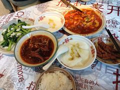 -耙吉吉川味小酒馆(本地人回头店)