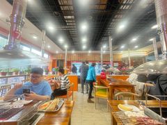-哈尔滨小酒馆·鲜肉现穿自助烧烤(康新花园店)