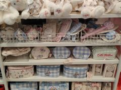 -名创优品(山东青岛华润万象城店)