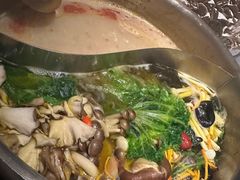-罗勒家·养生火锅· Bistro(大望路店)