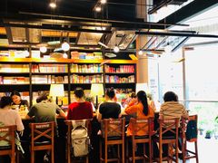 -西西弗书店&矢量咖啡(凯德晶萃广场店)