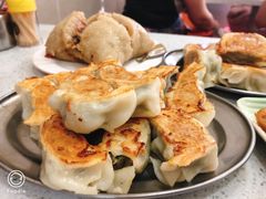 鲜肉韭菜煎饺-芬芳甜品(同福路店)