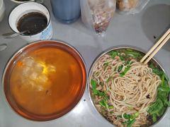 -正宗杨记普洱酸醋米线(总店)