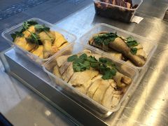 -狗撵鸭(泰山公寓店)