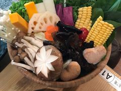 -湊湊火锅·茶憩(上海合生汇店)