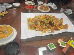 -东来菜馆•手抓海鲜家常菜•海鲜锅贴(鸽子窝店)