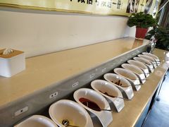 自助调料区-蘑统田下·野生菌火锅