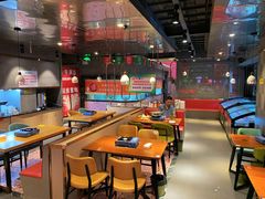 大堂-牛满溢·自助潮汕鲜牛肉火锅(龙汇路店)