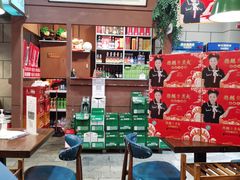 大堂-超越炭火牛蛙火锅鸡(河东店)