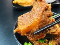 香辣牛骨-贡梅老面馆·蟹粉面·无锡特色小吃(南长街主推店)