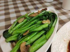 -新大咀港式茶餐厅(宝山万达店)