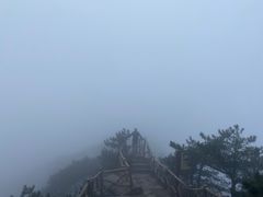 -罗田薄刀峰风景区