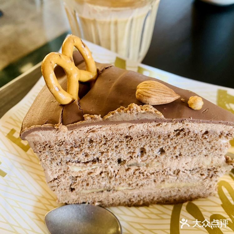 东四Vibes •Bistro•Wine•Bar